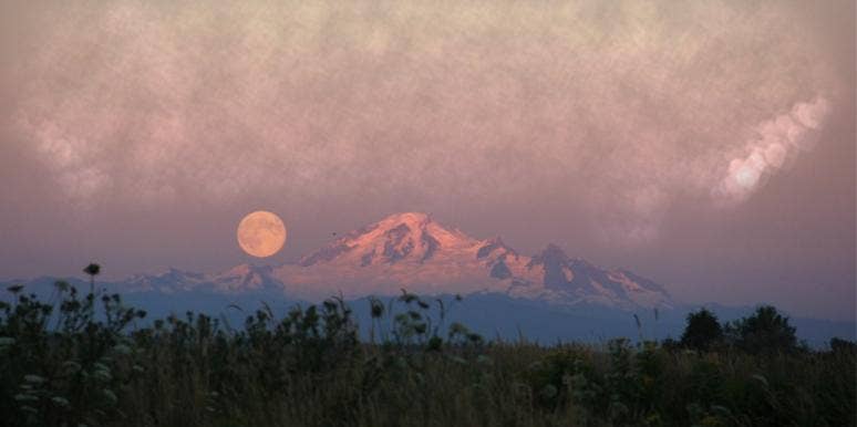 What Is A Super Pink Full Moon? What Is A Super Pink Full Moon?