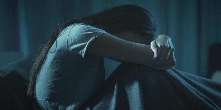 This Is What It’s Like To Watch People Give Up On You sad woman crying