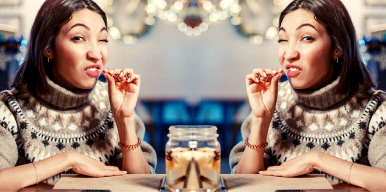 What Not To Do On A First Date If You Want There To Be A Second woman picking her teeth on a first date
