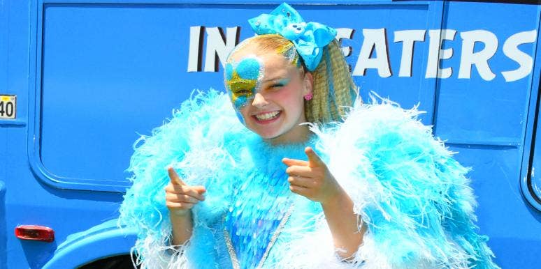 Who Is JoJo Siwa's Boyfriend? Everything You Need To Know About Elliot Brown Who Is JoJo Siwa's Boyfriend? Everything You Need To Know About Elliot Brown