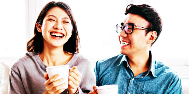 Tricks to help you win any argument fairly Man looking at woman, who is laughing