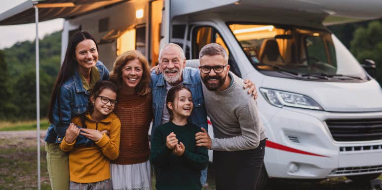 Woman Quietly Leaves Family Trip After Overhearing Her Husband's Conversation With Mother-In-Law Family trip
