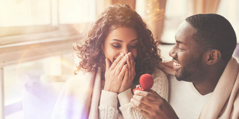 Man's Girlfriend Will Only Marry Him If They Used A Sperm Donor To Have Children Man proposing to his girlfriend