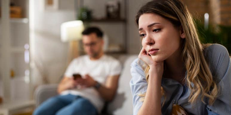 Woman Wonders If She Should've Told Boyfriend About Being A Surrogate Before They Dated Couple fighting