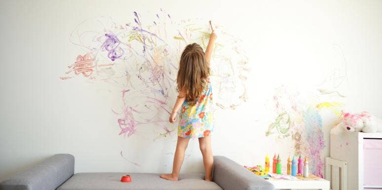 10 Bad Parenting Words You Should Never Call Your Children child coloring on walls