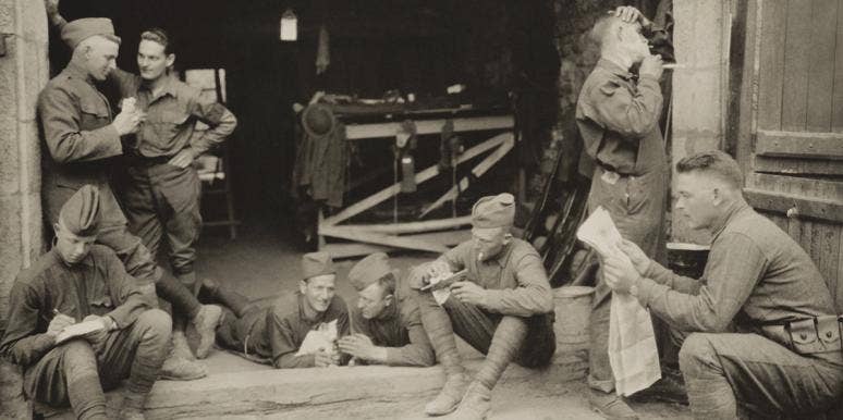 These 100-Year-Old WWI Love Letters Are A Master Class In Old-School Romance These 100-Year-Old WWI Love Letters Are A Master Class In Old-School Romance