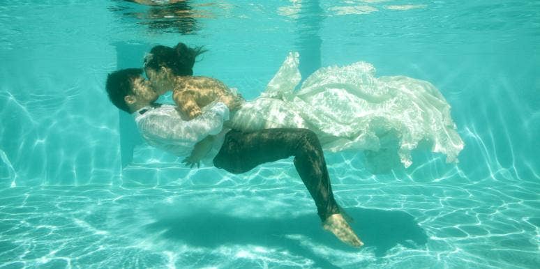3 Zodiac Signs Who Reconcile With An Ex During Moon In Sagittarius, February 23 - 25, 2022 3 Zodiac Signs Who Reconcile With An Ex During Moon In Sagittarius, February 23 - 25, 2022