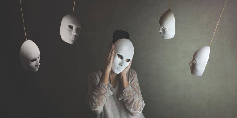 3 Zodiac Signs Who Get Stabbed In The Back By Friends, January 3 - 5, 2022 3 Zodiac Signs Who Get Stabbed In The Back By Friends During The North Node In Gemini, January 3, 2022