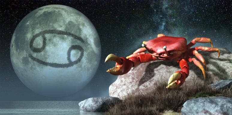 3 Zodiac Signs Who Need To Be Loved, November 21 - 23, 2021 3 Zodiac Signs Who Need To Be Loved During The Moon In Cancer, November 21 - 23, 2021