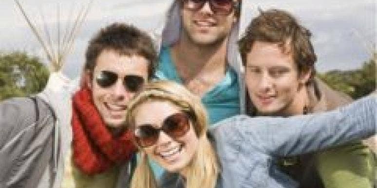 The Right Way To Date Multiple Men At The Same Time Woman with a group of men