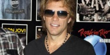 Jon Bon Jovi In Bed With 4 Naked Girls