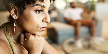 Red flags woman should never ignore in relationship