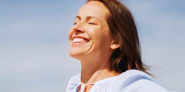 Woman feels free because she learned to love being alone.