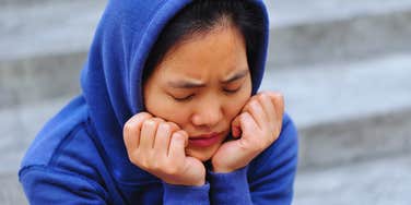 Woman has common behaviors that will keep her single forever.