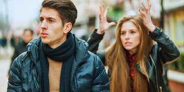 Man has a big first date turn-off that a woman does.