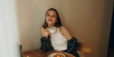 Smart woman fully recovered from heartbreak