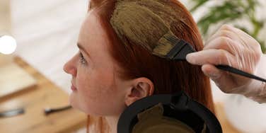 Womans hair color reveals her personality.