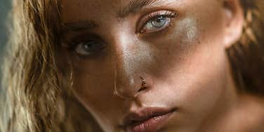 Woman struggles with relationshp confidence.