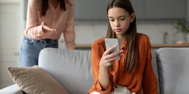 Mom upset with tween daughter who spends all free time on phone and forgot Mother's Day