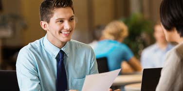 job applicant thing makes breaks resume