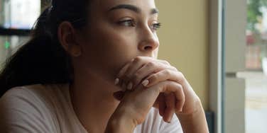 estranged daughter wondering if she should reconcile with her mom who has cancer