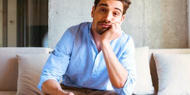 Exhausting Habits Of People Who Always Seem Tired & Unmotivated