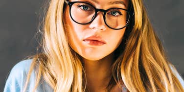 Harmless Habits That Instantly Signal You’re Not As Smart As You Think