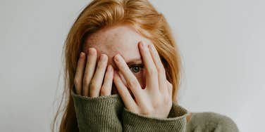Woman realizes man is entangled with his mother.