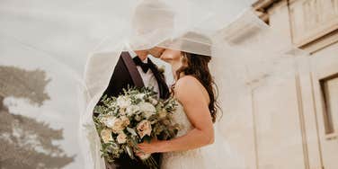 People Who Marry After This Age More Likely To Get Divorced, According To Research