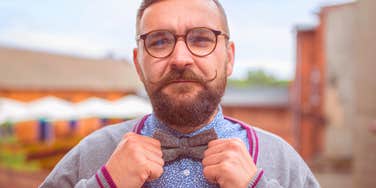 Phrases People Say When They're Secretly Insecure About Their Intelligence