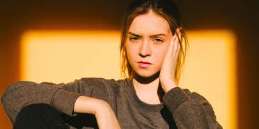 things that secretly make women mad even if they say they don't