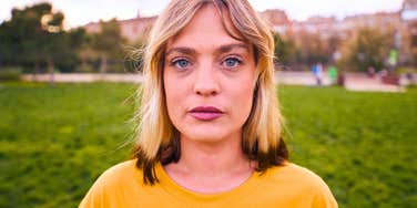 Things Women Who Grew Up With Emotionally Distant Dads Still Struggle With