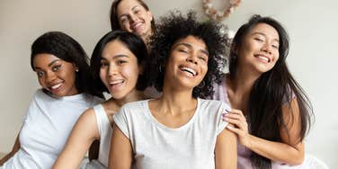 the perfect friend group made up of five types of women