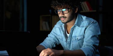 Man Caught Working 4 Tech Jobs At Once Still Working 140 Hours A Week