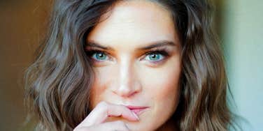 Woman does things with eyes.