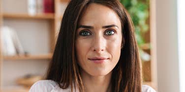 financially broke woman pretending shes okay