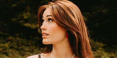Woman has pleasing name to hear.