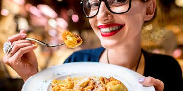 Rude Habits People With Old-Fashioned Manners Avoid When Ordering At Restaurants