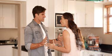 couple fighting more household chore than childcare