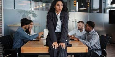 woman being a debbie downer in the workplace