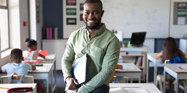 Male Teacher Asks What To Do About A Female Student With Bad Body Odor
