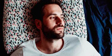 men who don't love their wives anymore do these things at bedtime