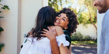 Your Parents Raised You Right If You Do These Things When You’re A Guest