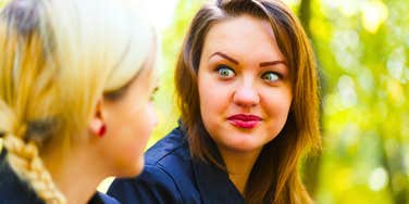 People Who Feel Awkward In Their Own Friend Group Usually Notice These Things First