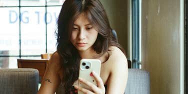 things everyone trusts tiktok smart people never consider