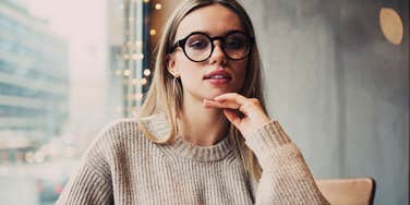 highly intelligent woman confronting a know-it-all