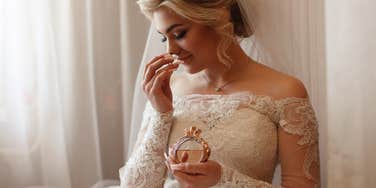 Bride Says She Will Turn Away Guests Who Wear Scented Lotion Or Perfume