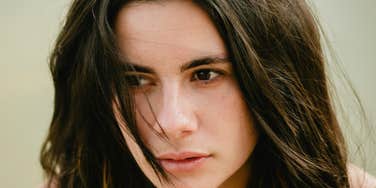 Dangerous person needs to be avoided.