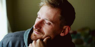 man with job higher salary doctor doesnt require college degree