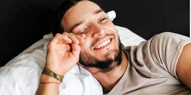 Man decoding dream about money.